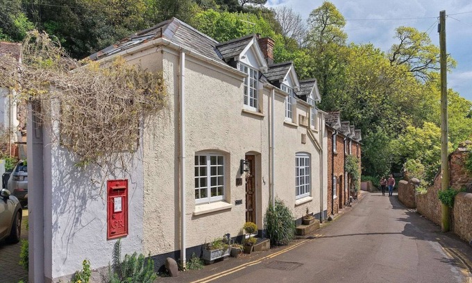 Dunster Apartment | Modern Apartment in an 18th Century Cottage