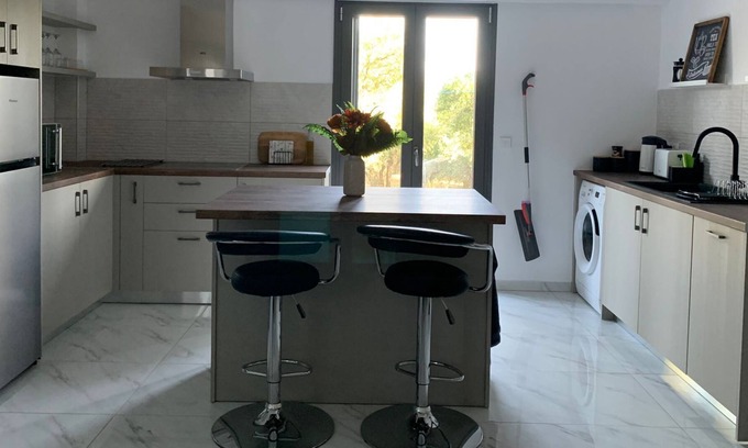 Vasilopoulo Apartment | Modern apartment in a small traditional village