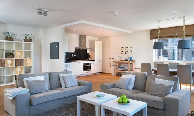 Vissershaven Apartment | Modern apartment in the harbor of Schevening