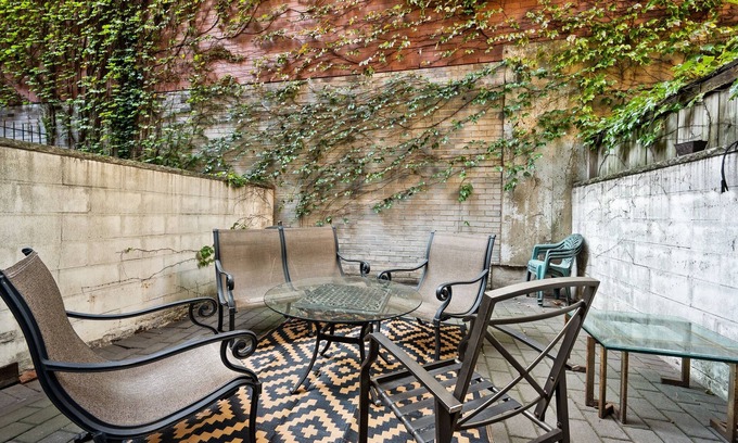 Kips Bay House | Modern Apartment with Outdoor Space in Murray Hill- Near Empire State & Park Ave