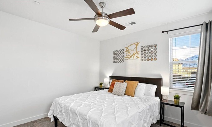 American Fork Apartment | Modern Apt., Comfy Bed, Hot Tub, Gym, Wi-Fi, Roku TV