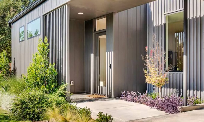 Dawson House | “Modern Austin Oasis with Private Pool – Walk to Zilker & South Lamar!”