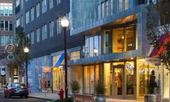 Assembly Square Condo | Modern Boston Condo in the heart of Assembly Row