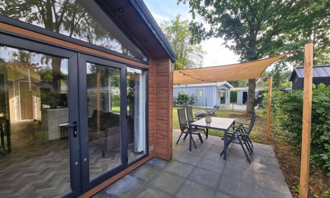 Municipality of Epe House | Modern chalet retreat with spacious garden in the Veluwe.
