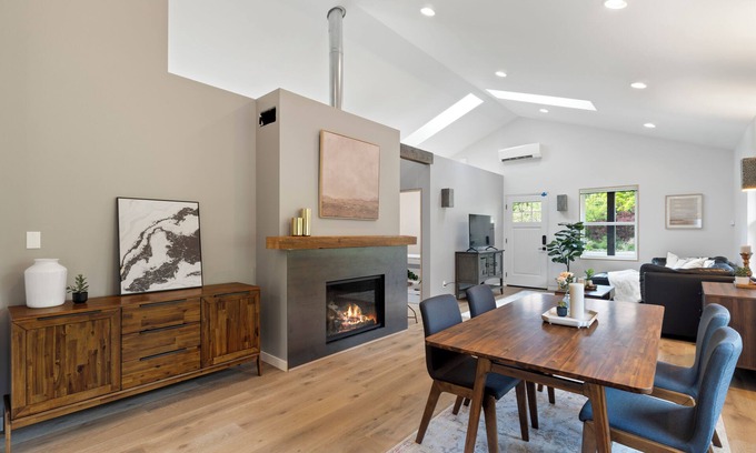 Edgemoor House | Modern Chuckanut Village 3-bed House with Office, Just Steps to Water & Trails