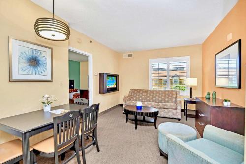 Florida Central Atlantic Coast Apartment | Modern Condo close to Disney with Arcade and BBQ Grill