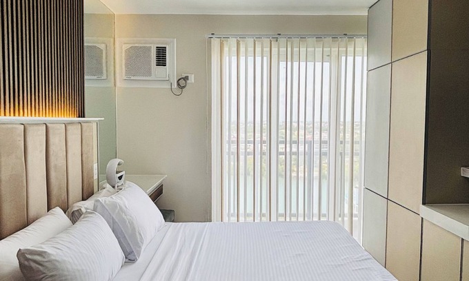 Iloilo City Proper Condo | Modern Condo Room with City View