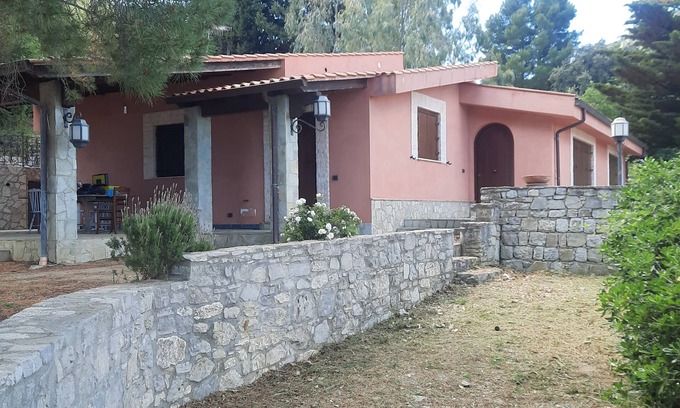 Caccamo Cottage | Modern cottage of 180sqm about 3km from Caccamo and12km from the sea