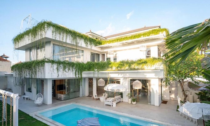 Babakan Villa | Modern Designer Luxury Villa in Canggu
