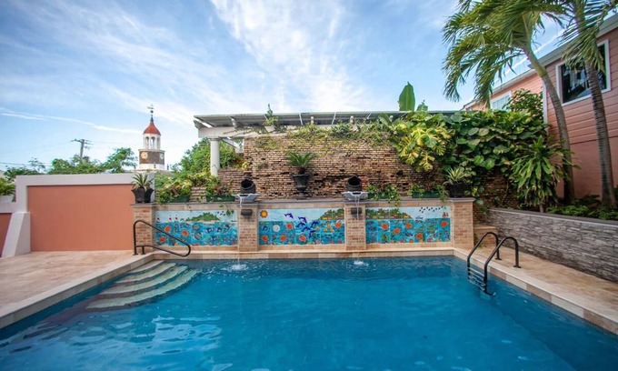 Christiansted Hotel | Modern Downtown Stay Close to Christiansted’s Historic Fort, Shops, and Dining