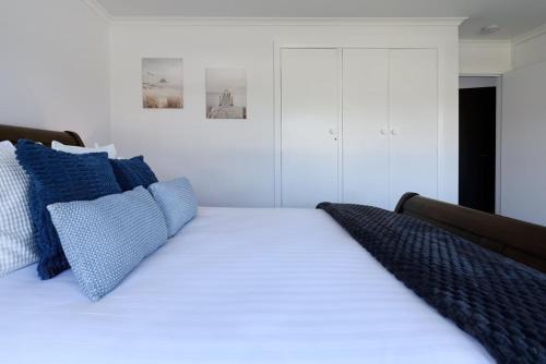East Devonport House | Modern Ease in East Devonport