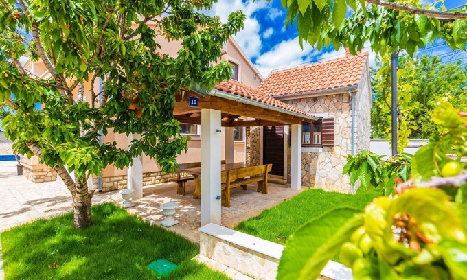 Policnik Villa | Modern Escape with Private Pool - 4 Bedroom Villa