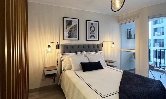 Barranco Apartment | Modern Flat with Ocean View & Luxury Amenities - Pool, Gym, Coworking & More