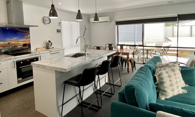 Twizel House | Modern, Functional and Central Wifi - Xmas/New Year Rates Refer Description