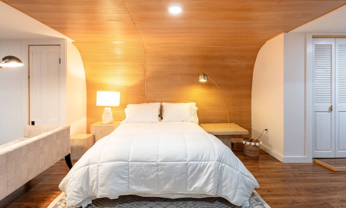 Bergen House | Modern garden unit in classic brownstone