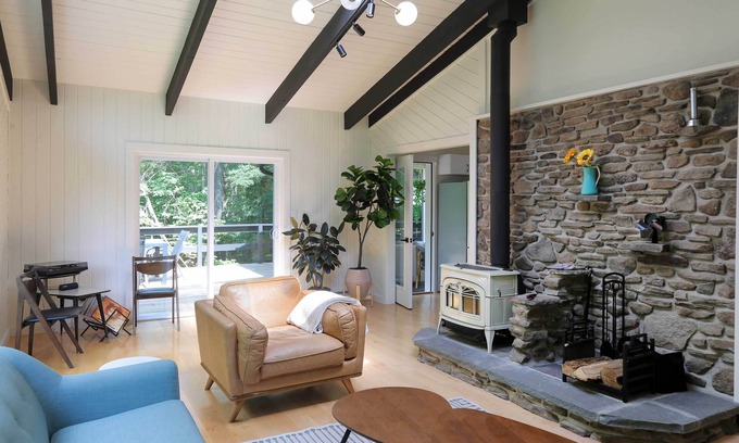 Parksville Cabin | Modern Hideaway w/Deck + State Forest Access