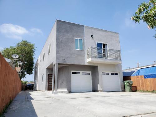 Los Angeles Hostel | Modern Hostel address changed
