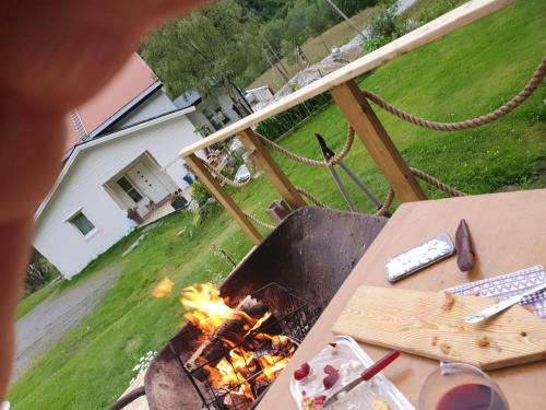 Lavangen Villa | modern house in front of midnight sun