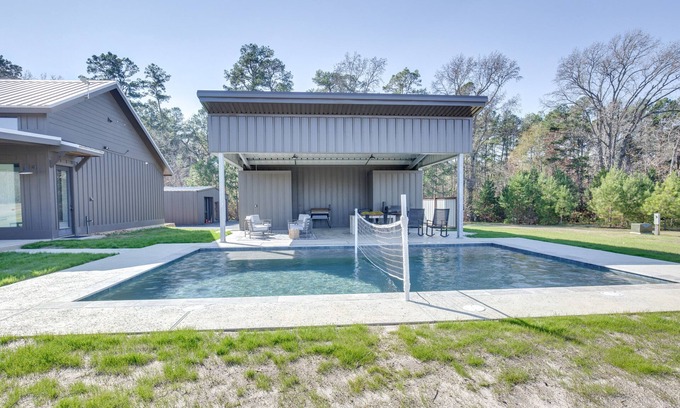 Kennard Cabin | Modern Kennard Cabin w/3 Casitas - Walk to Pond!