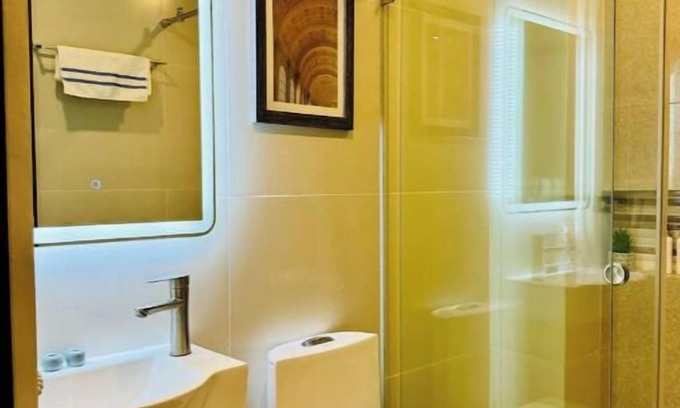 Malabanias Apartment | Modern Luxury Smart 2-BR unit 303nn