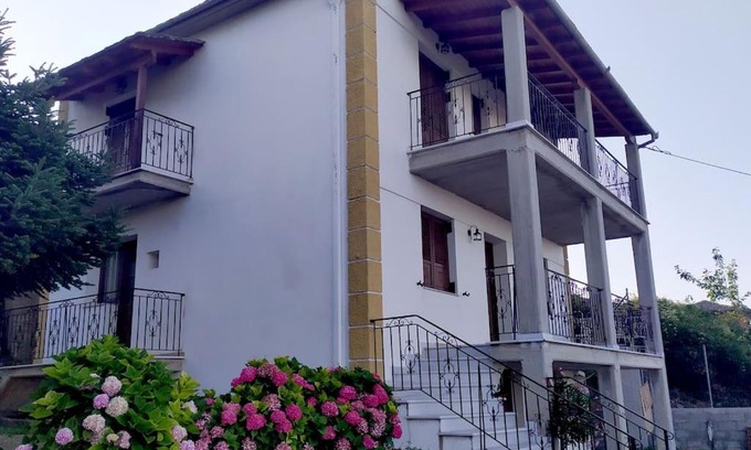 Zagora House | Modern maisonette located in the heart of Zagora