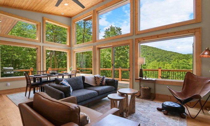 Todd House | Modern Mountain Escape w/Hot Tub & Views