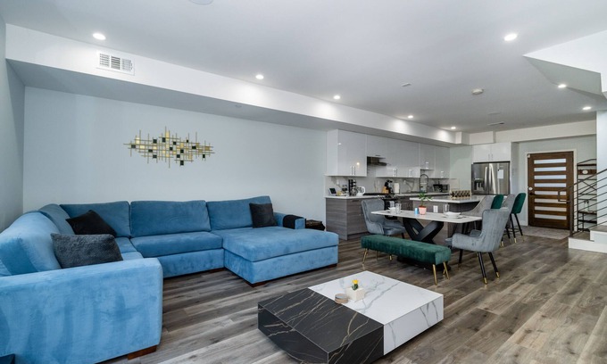San Jose House | Modern smart home in downtown SJ near Airport