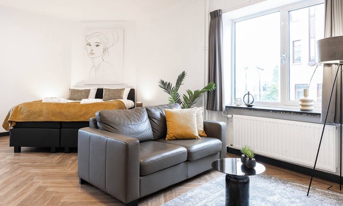 Centrum Apartment | Modern space studio apartments near Hotel Central, ideal for lovers of refinement.