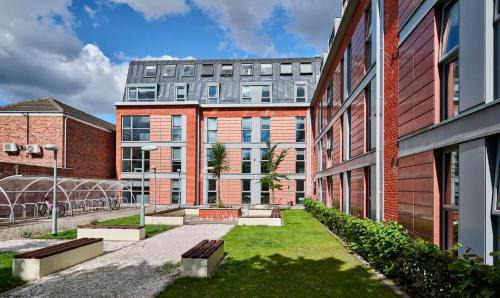 York Apartment | Modern Student-Only Apartments at The Boulevard in York