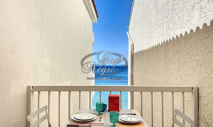 Cavaliere Beach Apartment | Modern studio with sea view and direct access to Cavalière Beach