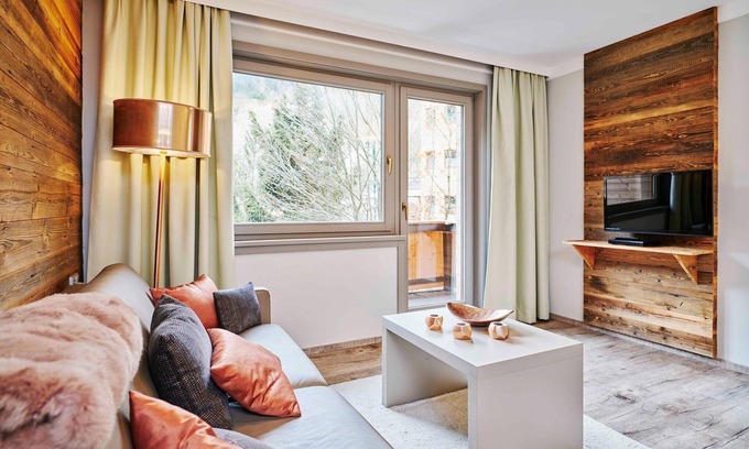 Vorderglemm Apartment | Modern suite directly on the ski slope
