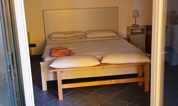 Anzio Cottage | Modern two-story cottage with garden 90 meters to the sea