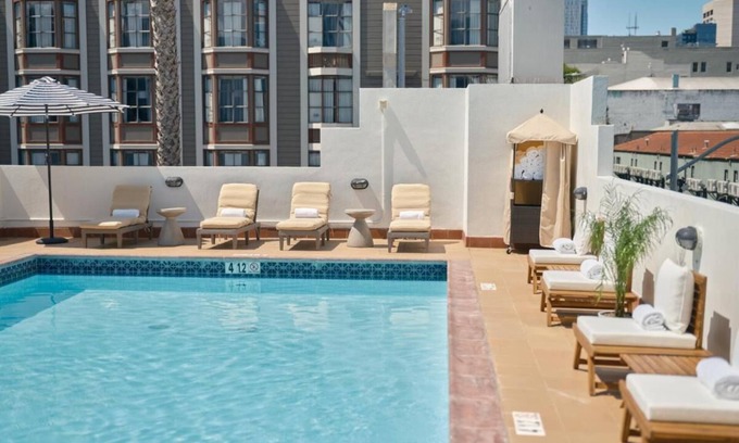 Downtown San Francisco Hotel | Modern Unit with Pool Access, Near Union Square & Civic Center