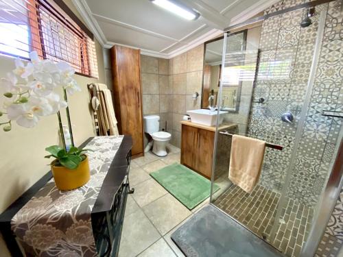 Worcester Apartment | Modern Van Riebeeck Park Accomodation
