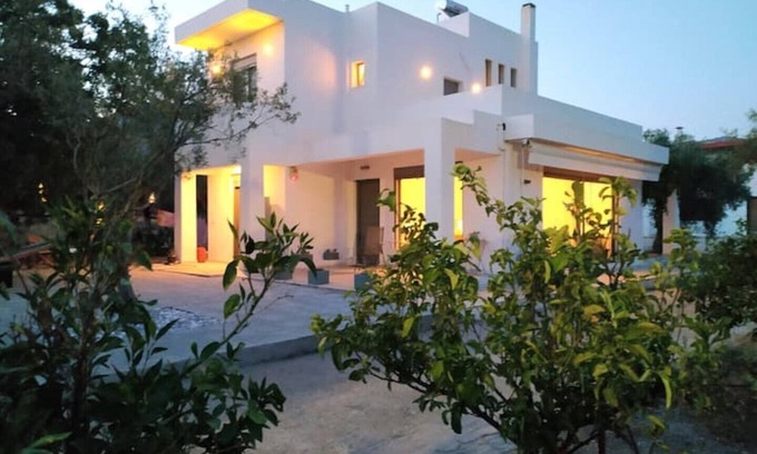 Kineta Villa | Modern Villa near beach between Athens-Attica and Corinth-Peloponnese