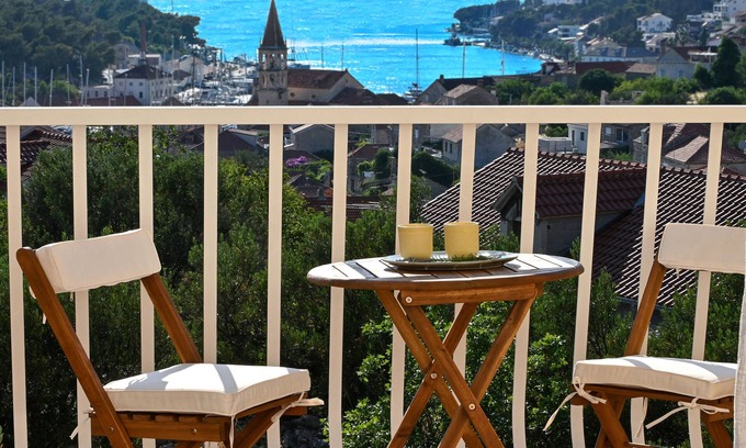 Milna (Brac) Apartment | Moderne Studio Wohnung mit Traumhaften Blick und Lage