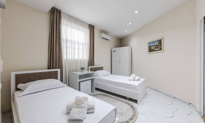Shkoder Apartment | Mokador Twin 5 - Escape