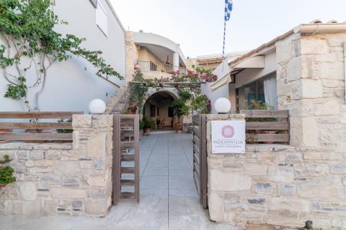 Petrokefalion Hotel | Mokamvilia