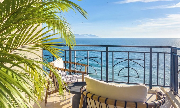 Emiliano Zapata Condo | Molino de Agua 701 - Entire 7th floor facing the ocean with unobstructed views