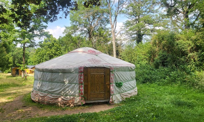 Huriel Cabin | - Mongolian yurt -