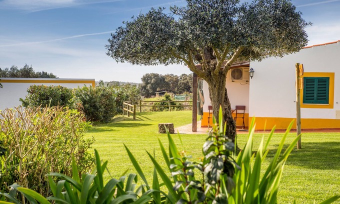 Zambujeira do Mar Cottage | Monte das Alpenduradas