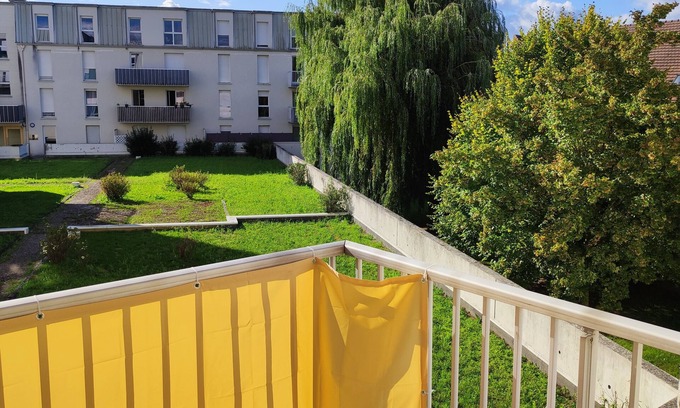 Montereau-Fault-Yonne Apartment | Montereau F.y. Appart Rénové, 3 Pièces 2 Chambres 1 Balcon, Calme et Agréable