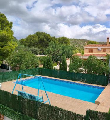 Olocau Villa | Montevistas Retreat- Cycling, Hiking, Relaxation, Valencia 25 minutes