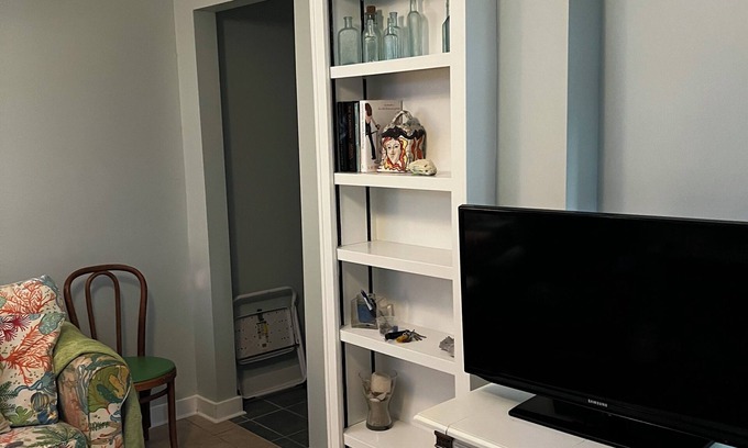 Kure Beach Apartment | Monthly rental Beach Apt…steps to ocean.1 bedroom,1 full bath with Den/Kitchen