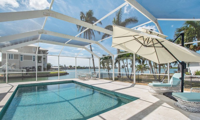 Isles of Capri House | "Monthtly Special" Home w/Bay View Isles Of Capri, Naples & Marco Island area