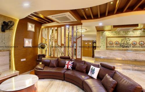 Kannur Hotel | Moois Residency