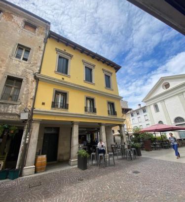 Udine Apartment | Moonic by Diva