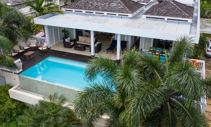 Silver Sands Villa | Moonshine Villa - Luxury redefined in Silver Sands