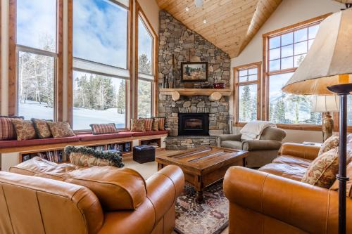 Big Sky House | Moose Meadows Lodge
