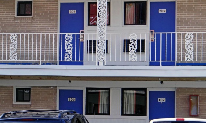 Downtown Baltimore Hotel | Motel 6 Baltimore MD